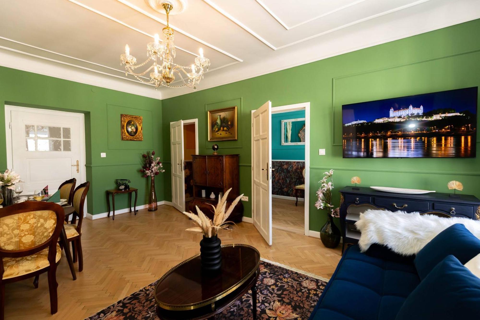 New, Stylish And Spacious Apartment Bratislava Exteriör bild