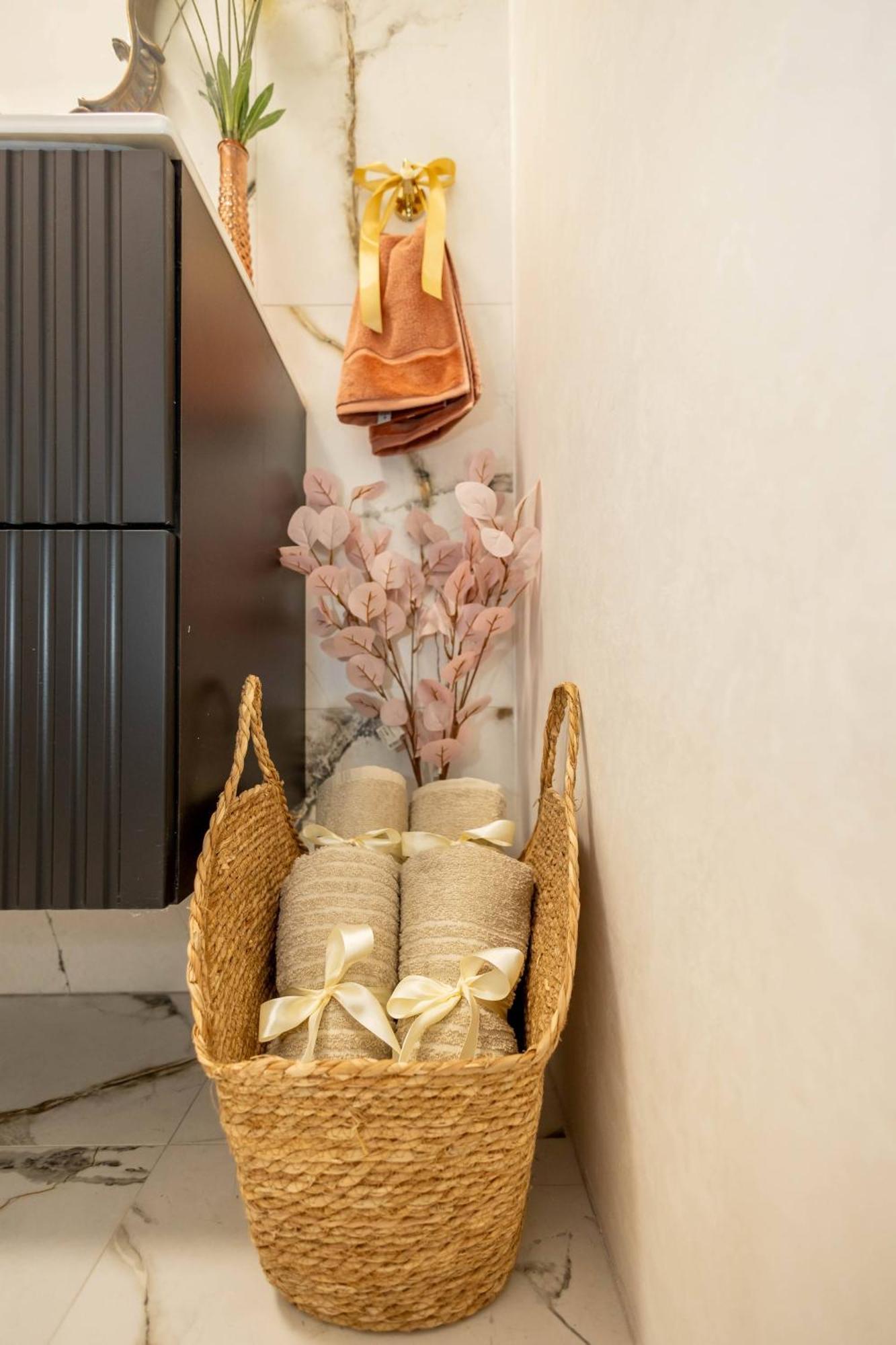 New, Stylish And Spacious Apartment Bratislava Exteriör bild